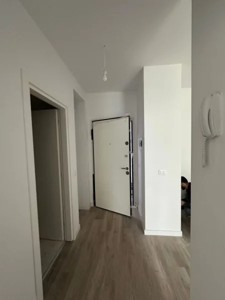 Tirane, shitet 1+1+Ballkon Kati 2, 52 m² 62.000 € (Univers City)