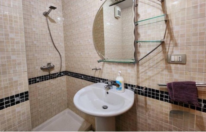 Tirane, shitet apartament 1+1+Ballkon Kati 4, 77 m² 150.000 € (Zogu i Zi)