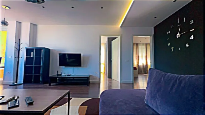 Tirane, jepet me qera apartament 2+1+Aneks+Ballkon Kati 7, 100 m² 600 € (astir)