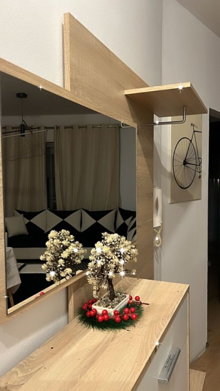 Tirane, jepet me qera apartament 1+1+Aneks+Ballkon Kati 3, 75 m² 550 € (stacioni i trenit)