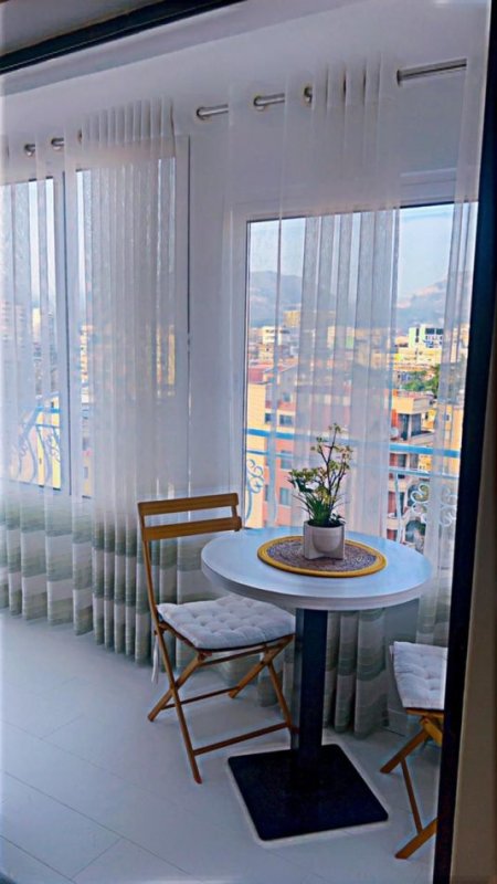 Tirane, jepet me qera apartament 1+1+Aneks+Ballkon Kati 8, 70 m² 650 € (21 dhjetori)