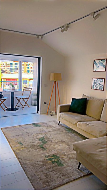 Tirane, jepet me qera apartament 1+1+Aneks+Ballkon Kati 8, 70 m² 650 € (21 dhjetori)