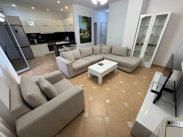 Tirane, jepet me qera apartament 2+1+Aneks+Ballkon Kati 4, 156 m² 1.000 € (selvia)