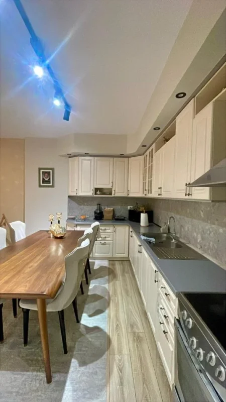 Tirane, shitet apartament 2+1 , 125 m² (Don Bosko)