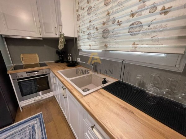 Tirane, jepet me qera apartament 2+1 Kati 2, 78 m² 700 € (Rruga e Elbasanit)