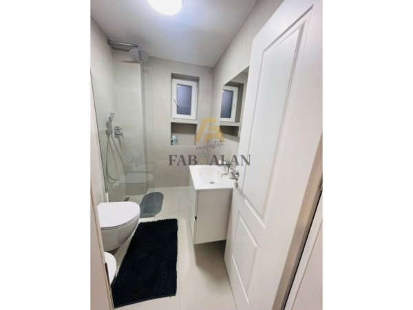 Tirane, jepet me qera apartament 2+1 Kati 2, 78 m² 700 € (Rruga e Elbasanit)