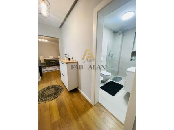 Tirane, jepet me qera apartament 2+1 Kati 2, 78 m² 700 € (Rruga e Elbasanit)