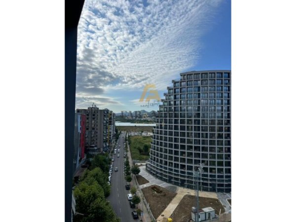Tirane, jepet me qera apartament 2+1+2+GARAZH Kati 9, 97 m² 1.500 € (Rruga e Kosovareve)