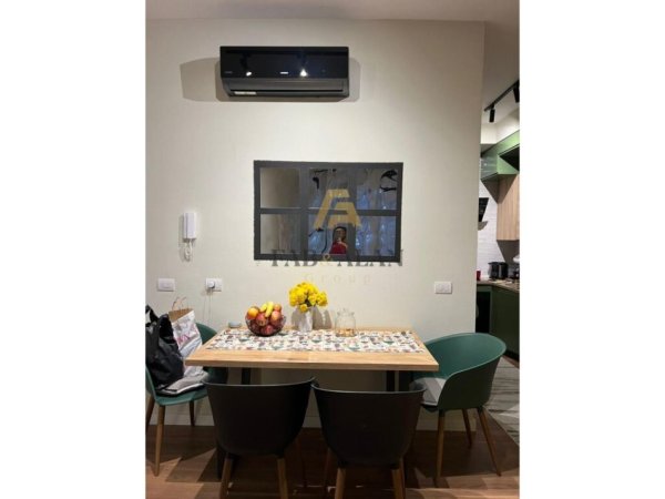 Tirane, jepet me qera apartament 2+1+2+GARAZH Kati 9, 97 m² 1.500 € (Rruga e Kosovareve)