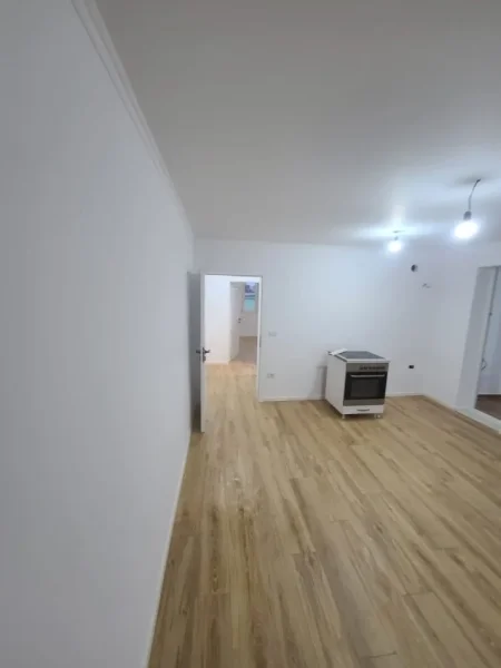 Tirane, shitet apartament 1+1+Aneks+Ballkon Kati 4, 55 m² 120.000 € (Rruga 4 Deshmoret)