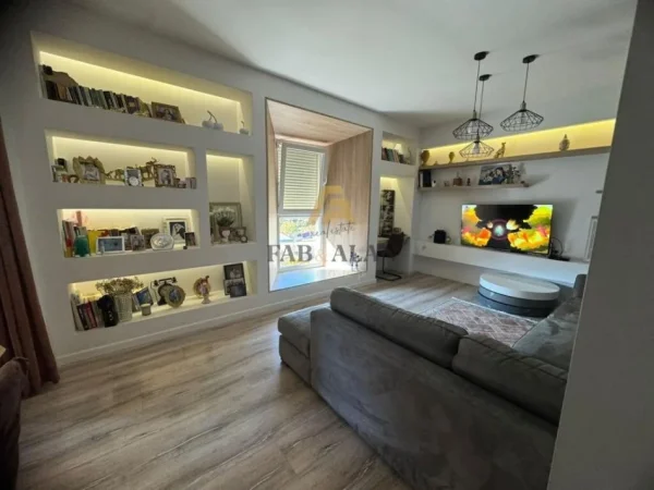 Tirane, shitet apartament 2+1+2 Kati 3, 104 m² 206.000 € (Ali Dem)