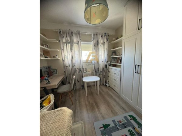 Tirane, shitet apartament 2+1+2 Kati 3, 104 m² 206.000 € (Ali Dem)