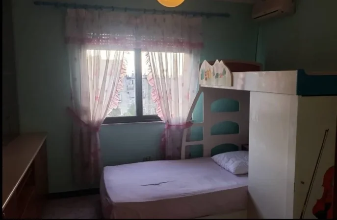 Tirane, shitet apartament 2+1+Ballkon Kati 5, 74 m² 88.000 € (Allias)