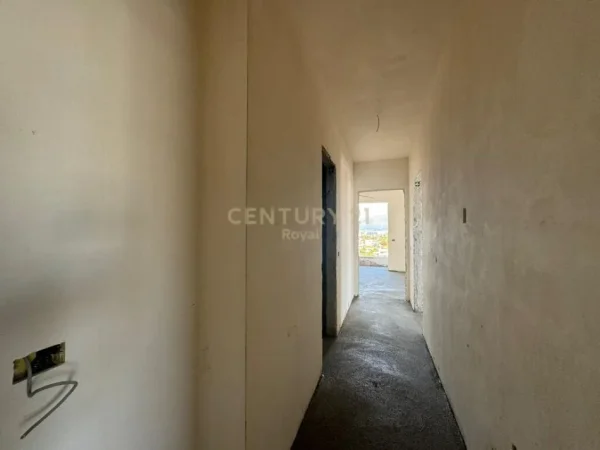 Tirane, shitet apartament Kati 8, 128 m² 106.500 € 