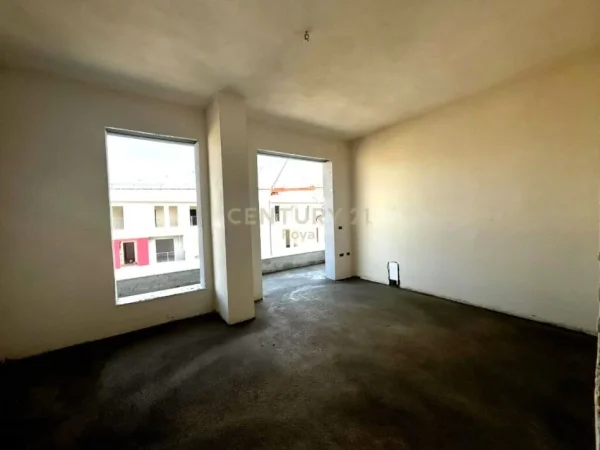 Tirane, shitet apartament Kati 8, 128 m² 106.500 € 