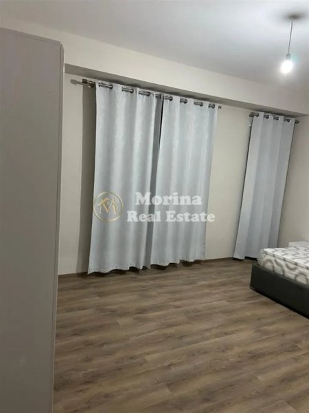 Tirane, jepet me qera apartament 2+1+Ballkon Kati 6, 108 m² 550 € (Golden Park)