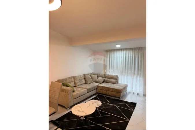 Tirane, jepet me qera apartament 1+1+Ballkon Kati 1, 73 m² 450 € 