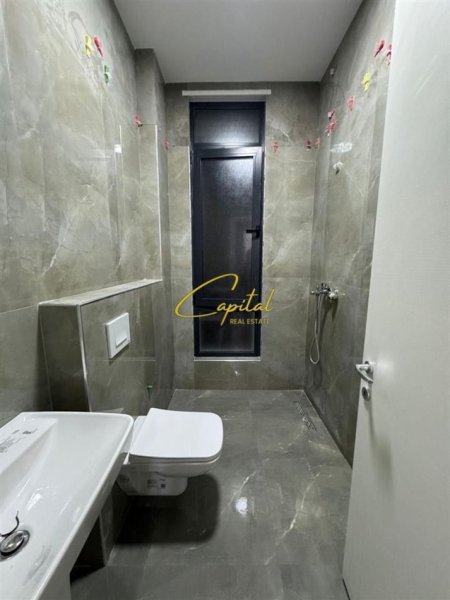 Tirane, jepet me qera apartament 2+1 Kati 2, 95 m² 600 € (ISH SHESHI SHQIPONJA)