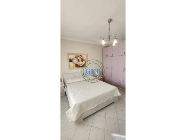 Durres, shitet Papafingo Kati 9, 350 m² 225.000 € (Plazh Iliria)