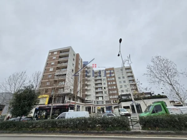Tirane, shitet apartament 1+1+Ballkon Kati 8, 89 m² 80.100 € (Kamez)