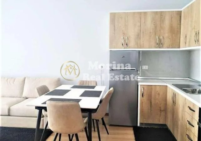 Tirane, jepet me qera apartament 1+1+Ballkon Kati 9, 71 m² 520 € (Fiori Di Bosko)