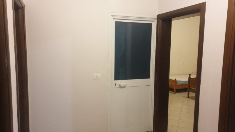 Tirane, jepet me qera apartament 2+1+Aneks+Ballkon , 350 € (Farke)