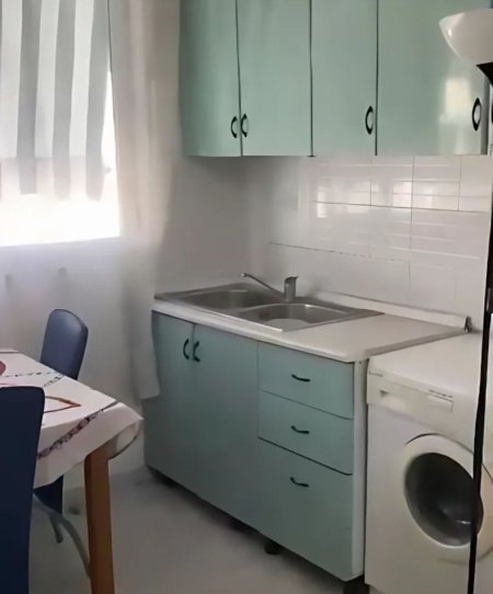 Tirane, jepet me qera apartament 1+1 Kati 5, 32 m² 370 € (Myslym Shyri)