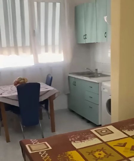 Tirane, jepet me qera apartament 1+1 Kati 5, 32 m² 370 € (Myslym Shyri)