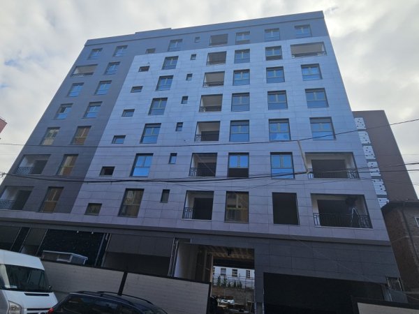 Tirane, shitet apartament 1+1 Kati 6, 56 m² 133.700 € (Shkolla e Kuqe)
