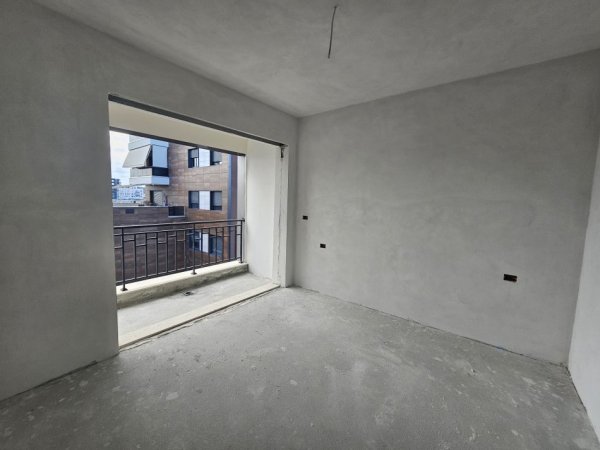 Tirane, shitet apartament 1+1 Kati 6, 56 m² 133.700 € (Shkolla e Kuqe)