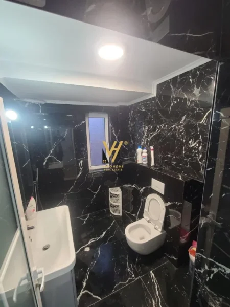 Tirane, shitet apartament 1+1+Ballkon Kati 4, 55 m² 120.000 € (RRUGA 4 DESHMORET)