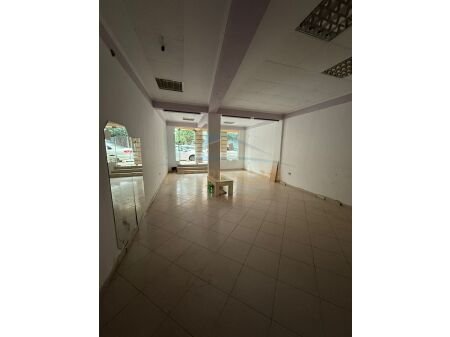 Tirane, shitet dyqan Kati 0, 58 m² 95.000 € (Don Bosko, AREA48271)