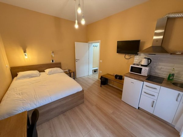 Tirane, jepet me qera garsonier 1+1 Kati 3, 40 m² 550 € (Myslym Shyri)