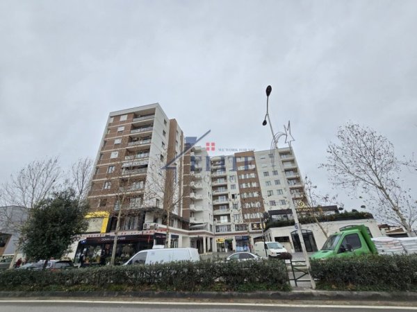 Tirane, shitet apartament 2+1+Ballkon Kati 8, 124 m² 111.600 € (Kamez)