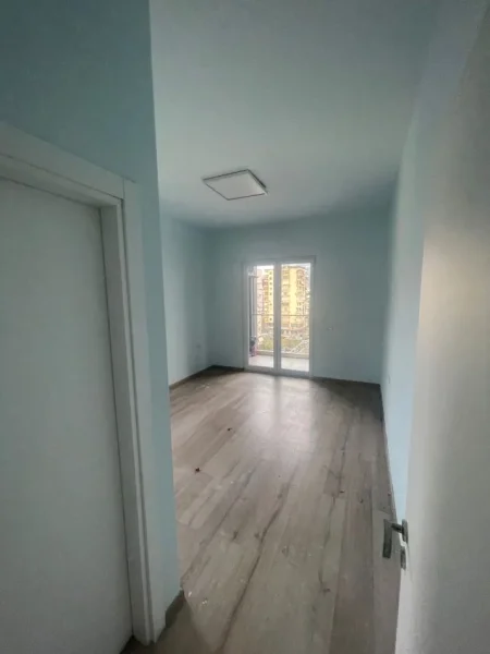 Tirane, shitet apartament 2+1+Ballkon Kati 6, 110 m² 250.000 € (Square 21)