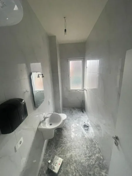 Tirane, shitet apartament 2+1+Ballkon Kati 6, 110 m² 250.000 € (Square 21)