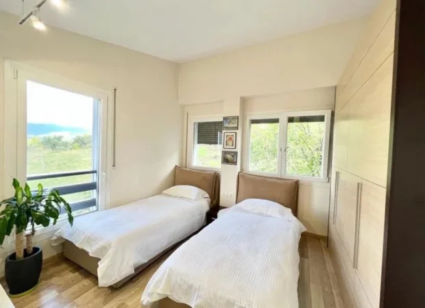 Tirane, shitet apartament+verande | Penthouse 2+1+Aneks+Ballkon Kati 3, 130 m² 370.000 € (Long Hill Residence)