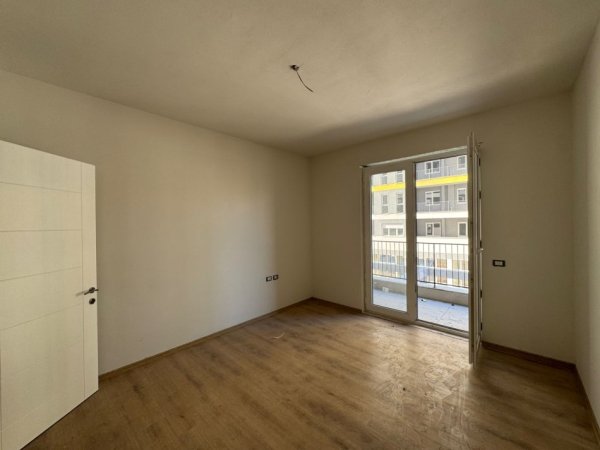 Tirane, shitet apartament 2+1+Aneks+Ballkon Kati 1, 105 m² 103.600 € (UNIVERS CITY)