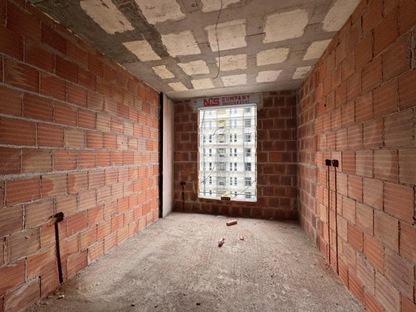 Tirane, shitet apartament 1+1+Aneks+Ballkon Kati 5, 58 m² 57.000€ (UNIVERS CITY)