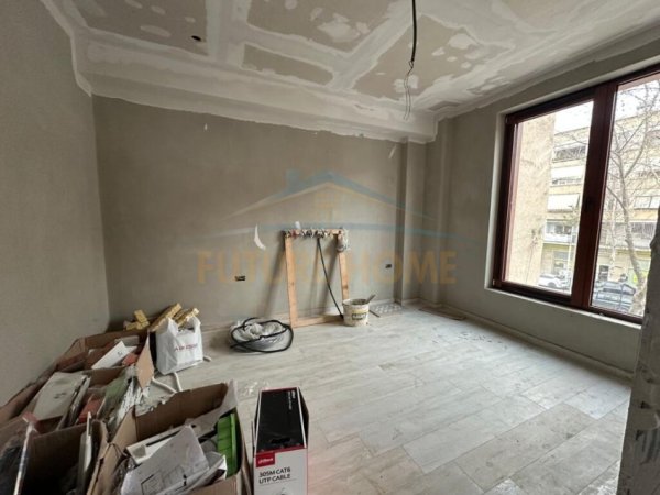 Tirane, shitet apartament 1+1+Aneks+Ballkon Kati 1, 70 m² 210.750 € (RRUGA E KAVAJES)