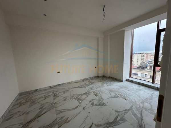 Tirane, shitet apartament 1+1+Aneks+Ballkon Kati 7, 69 m² 205.260 € (RRUGA E KAVAJES)