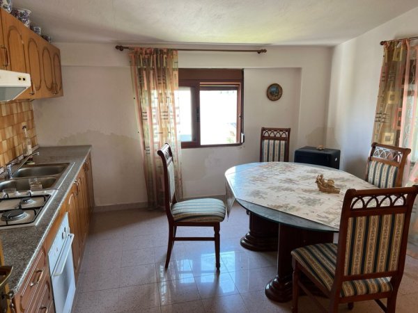 Durres, shitet apartament 2+1 Kati 6, 115 m² 125.300 € (Durres)