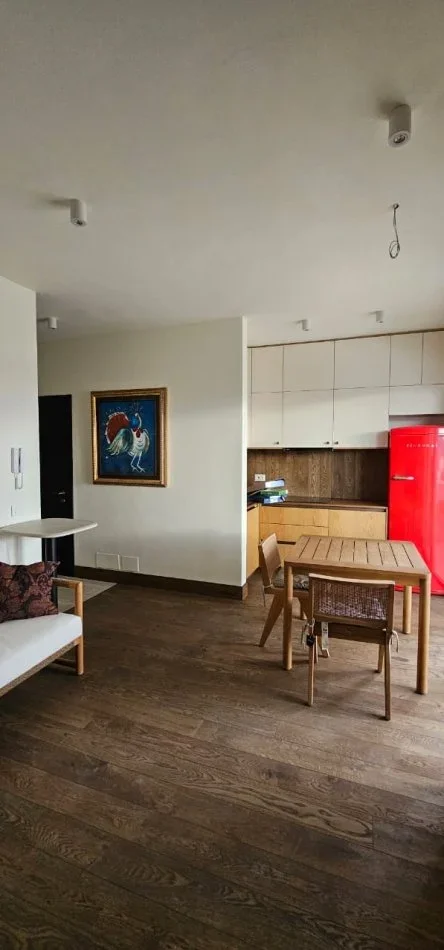 Tirane, jepet me qera apartament 1+1 Kati 4, 70 m² 500 € (Astir)