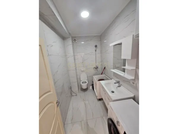 Tirane, shes apartament 2+1+2+VERANDE , 108 m² 215.000 € (Liqeni i Thatë)