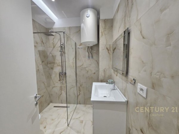 Tirane, jap me qera apartament 2+1+2+POST PARKIMI+Ballkon , 104 m² 850 € (Kodra e Diellit)