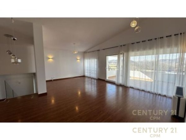 Tirane, shes Vile , 219 m² 640.000 € (Qendra Tregtare TEG)