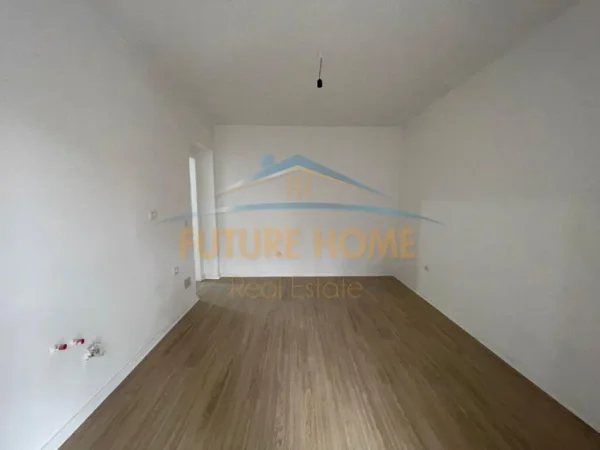 Tirane, shitet apartament 2+1 Kati 1, 55 m² 87.000 € (Ali Demi)