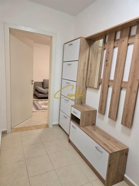 Tirane, jepet me qera apartament 1+1 Kati 5, 65 m² 500 € (VASIL SHANTO)