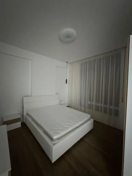 Tirane, jepet me qera apartament 2+1+Ballkon Kati 3, 93 m² 600 € (DOGANA)