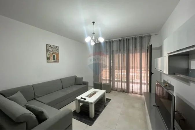 Tirane, jepet me qera apartament 1+1 Kati 3, 70 m² 650 € (Kompleksi Delijorgji)